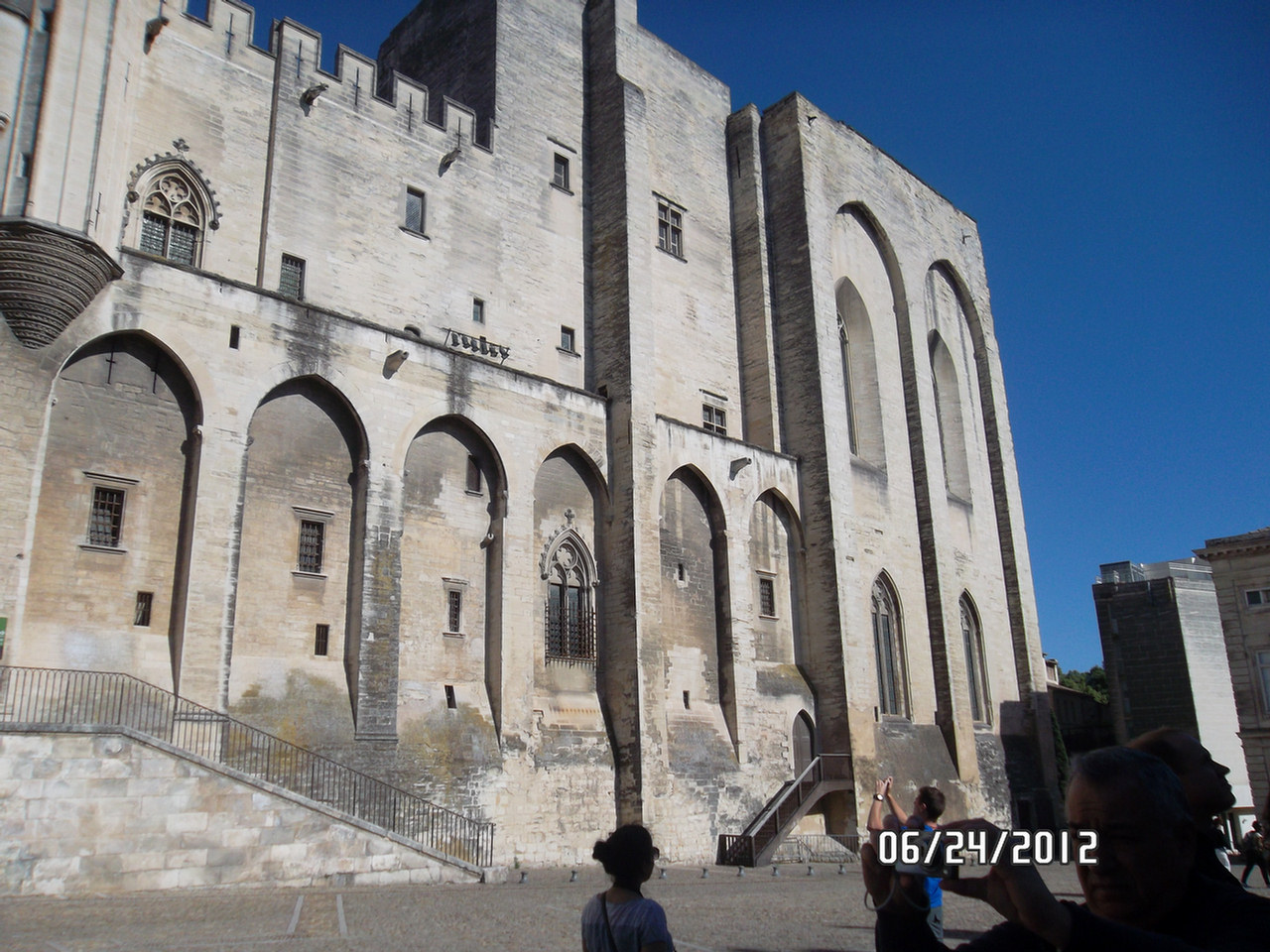 Avignon Group 1
