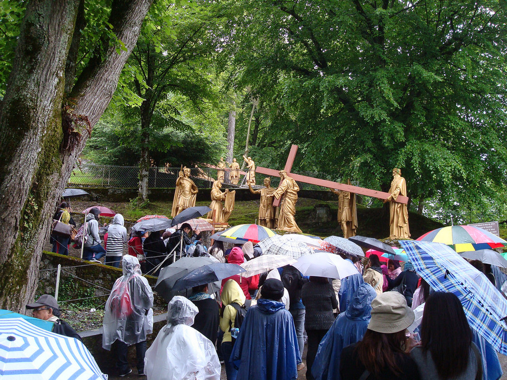 Lourdes Group 2